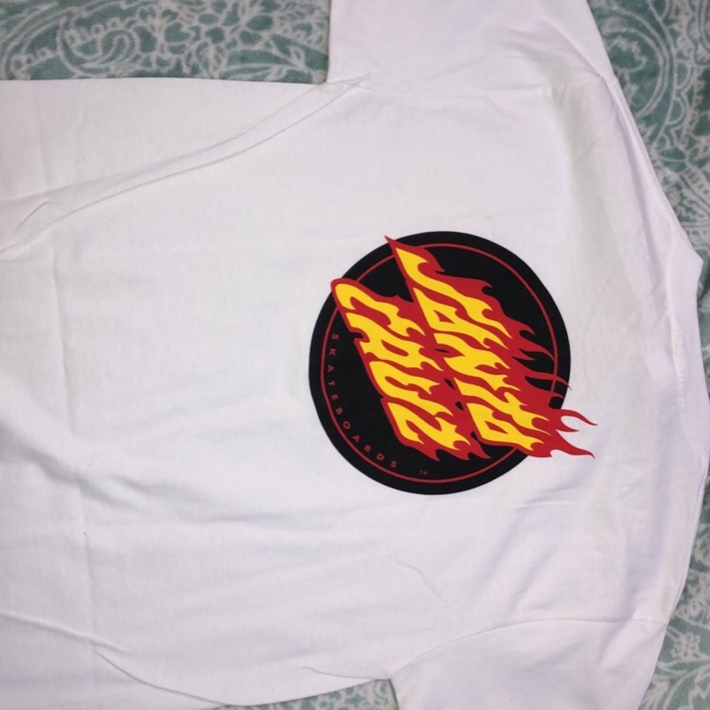 white SANTA CRUZ t-shirt